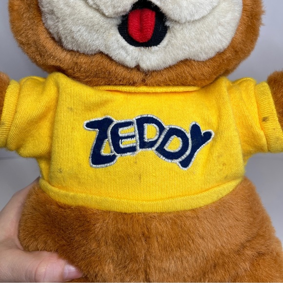 Vintage Zellers Canada Store Zeddy Teddy Bear Mascot Yellow Shirt 90s Plush Toy - Picture 14 of 16